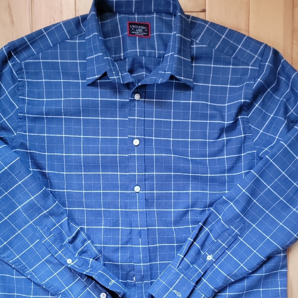 Untuckit plaid shirt large